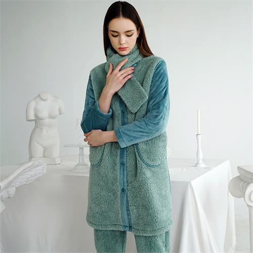 女士特厚法兰绒套装