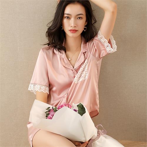 缎面蕾丝短袖短裤套装