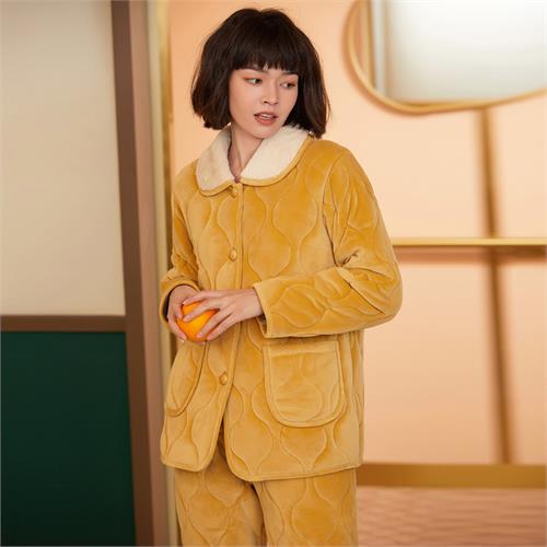 贝贝绒夹棉女套装