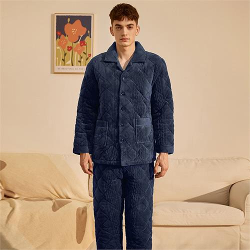 泡芙绒剪花男套装