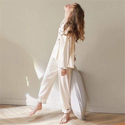 针织提条女套装